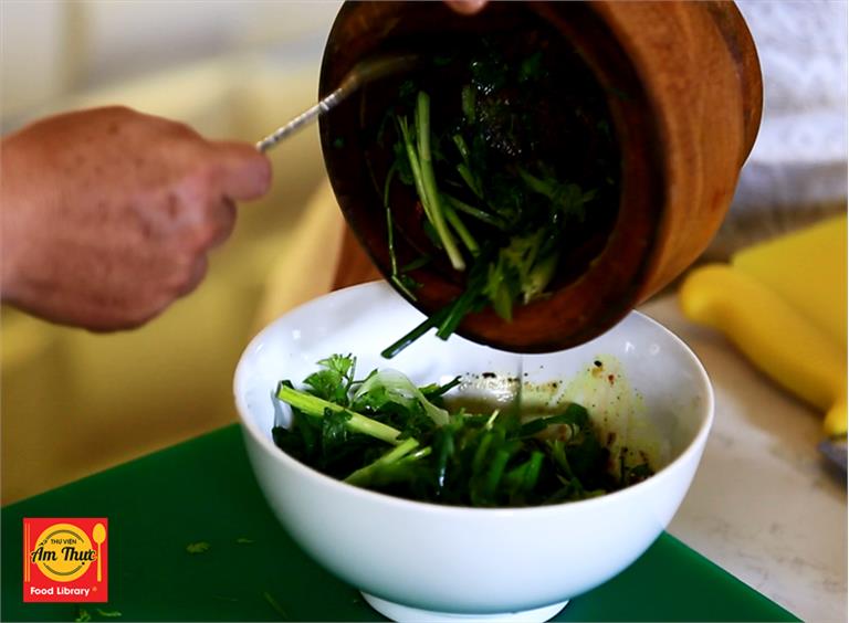Cách làm Gà Nướng Mắc Khén chuẩn hương vị núi rừng