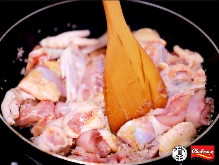 CÁCH NẤU LẨU GÀ LÁ É NGON