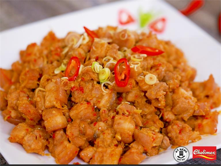 CÁCH NẤU THỊT BA CHỈ XÀO SẢ ỚT NGON TRONG 15 PHÚT