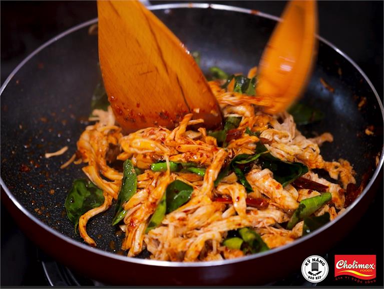 CÁCH LÀM KHÔ GÀ LÁ CHANH ĐƠN GIẢN TẠI NHÀ