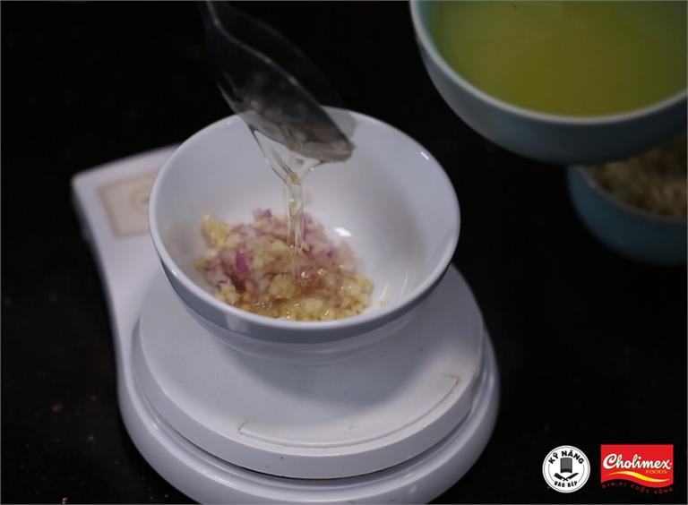 Cách làm Tôm rim thịt ngon