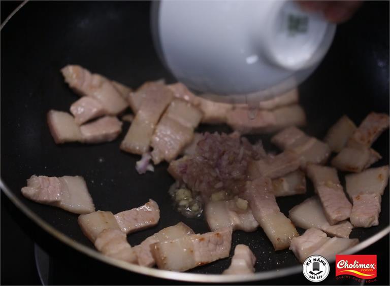 Cách làm Tôm rim thịt ngon