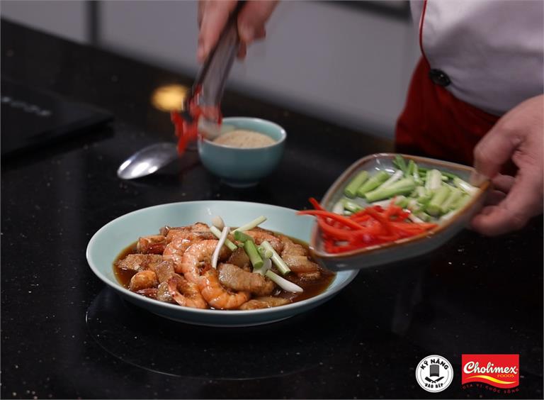 Cách làm Tôm rim thịt ngon
