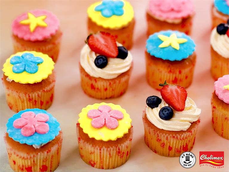 CÁCH LÀM BÁNH CUPCAKE NGON
