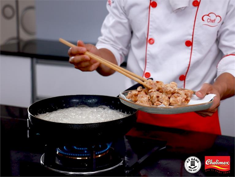 CÁCH LÀM GÀ RANG MUỐI NGON