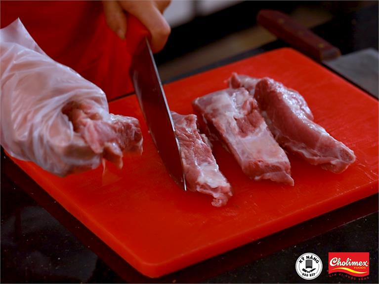 CÁCH LÀM SƯỜN XÀO CHUA NGỌT NGON