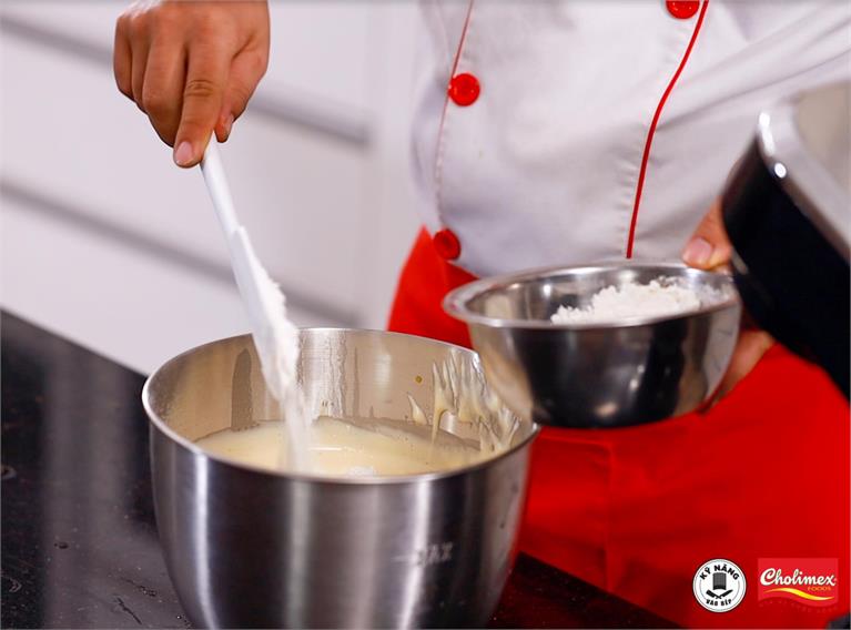 CÁCH LÀM BÁNH BÔNG LAN NGON TẠI NHÀ